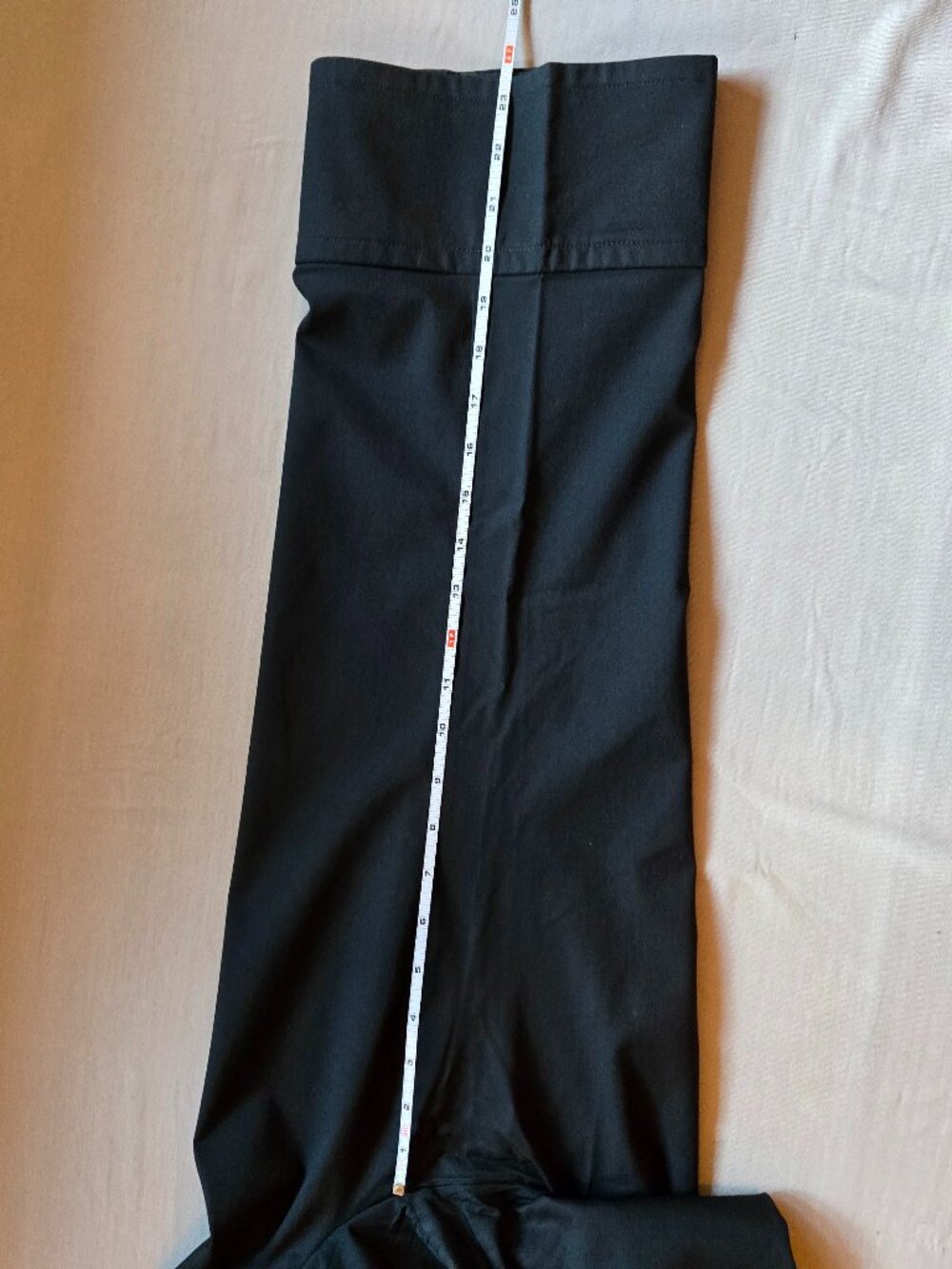 LOFT Marisa Fit Black Button Accented Capri Pants Crop Size 6 Classic - Picture 10 of 14